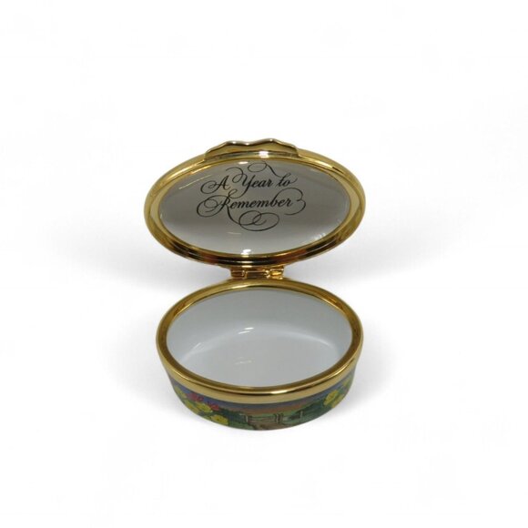 HALCYON DAYS Enamel Box A Year To Remember 2001 Edition In Gift Box - Picture 6 of 12